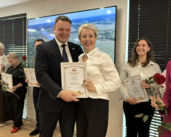 IMG-0e40f49bd2133bfef1e0a1dfc904e310-V