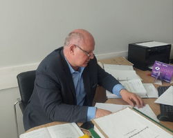 5402537116106953508 (1)