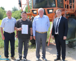 ПЕРЕДОВИКИ 048