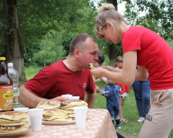 4c245dfcf68970125eee8f67d90785fe