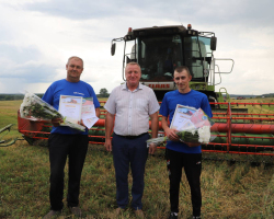 IMG-bb70e07e6d0cf2e10b5d52e843fe87c6-V