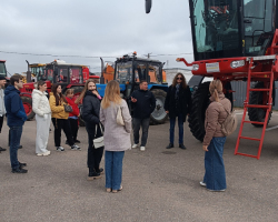 IMG-dfd4b93e63235711f3415d984c785c1a-V