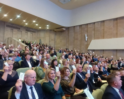 photo_2024-12-07_02-04-34