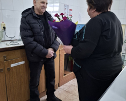 456c1ac9-60c3-45de-a78b-82014b24c8b5