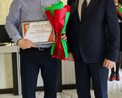 c3e76cc9-b582-4c76-9aa8-ca293784e8a8