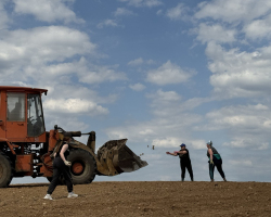 IMG-27d31fede42590c6df97d19e1c1c6fa3-V