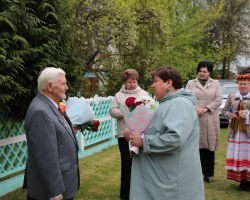 IMG-b63d54ceda66ab8a3126d7d95cf4dd1d-V (1)