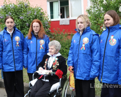 Поздравление ветеранов 25